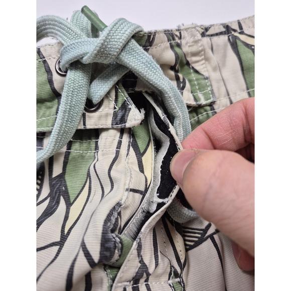 Gramicci Swim Shorts Mens 40 Beige Tropical Geometric Print Drawstring - Picture 4 of 14